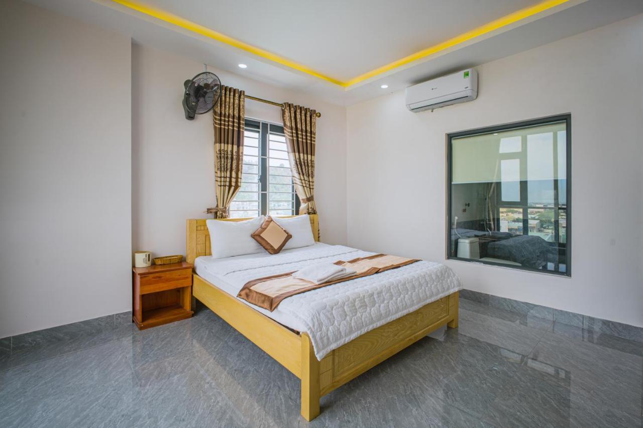 Phu Xuan Hotel Куинён Экстерьер фото